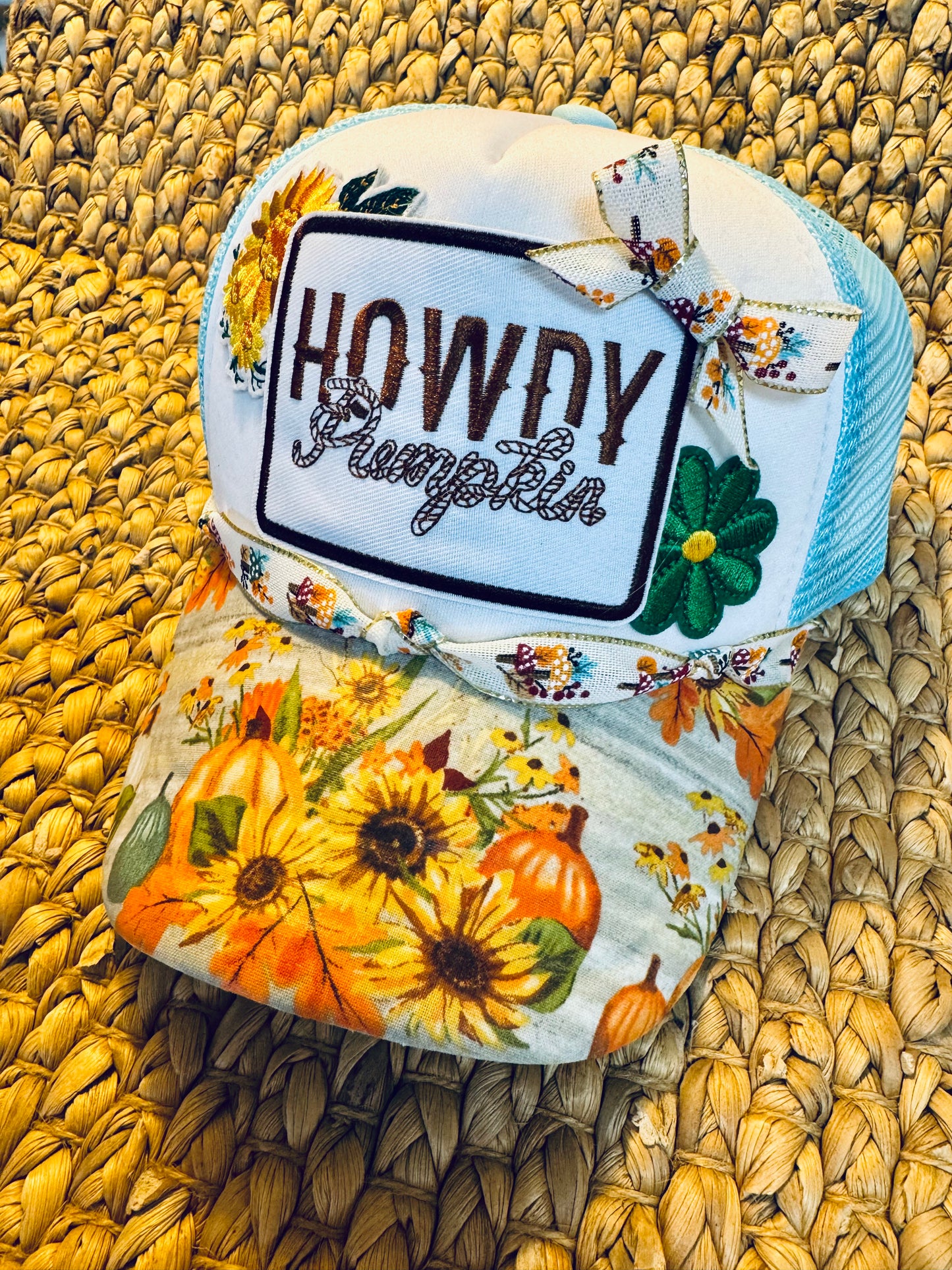 Howdy Pumpkin Trucker Hat – Fall Sunflower & Pumpkin Patch Design