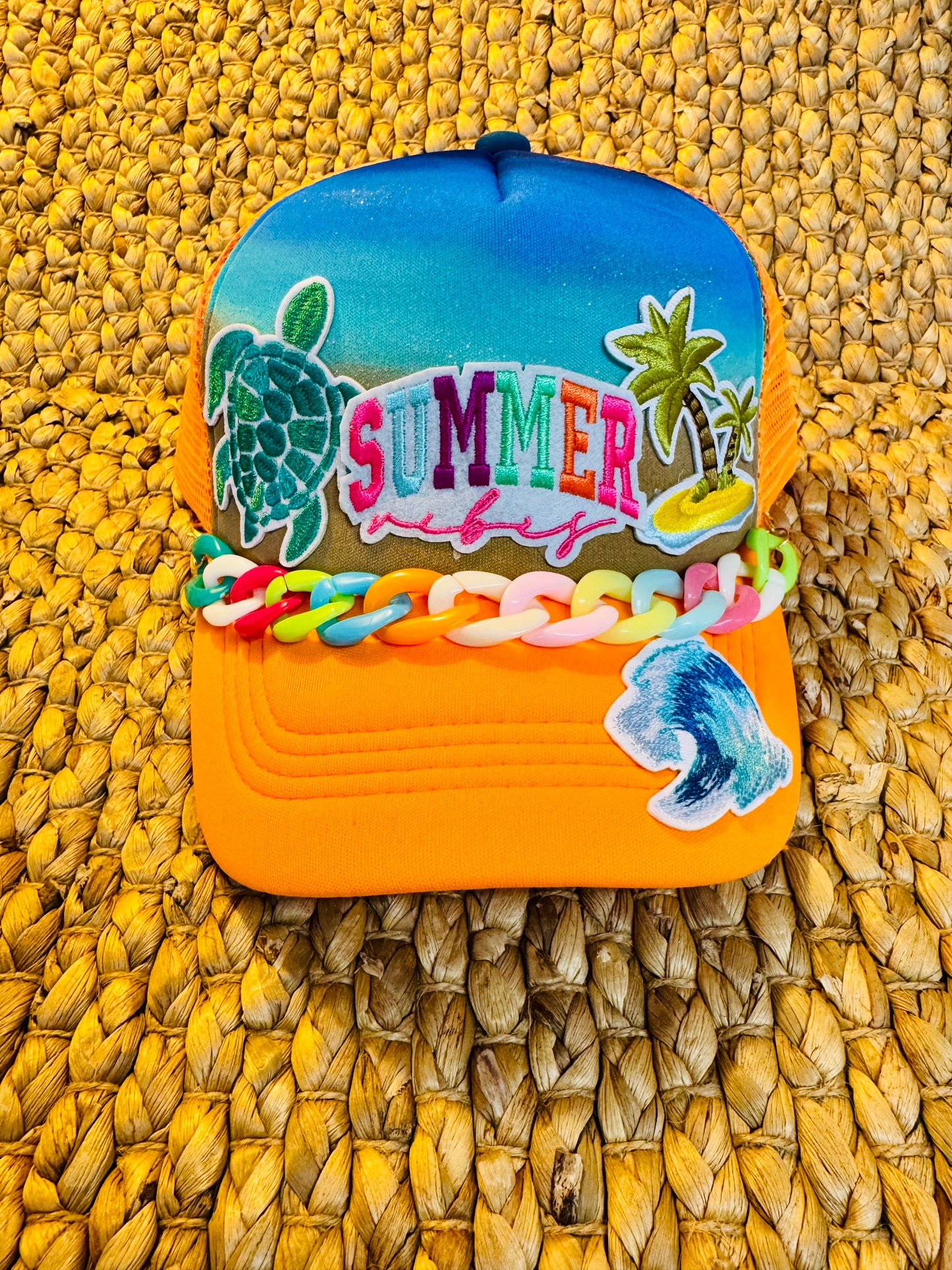 Summer Vibes Trucker Hat – Beach Turtle, Palm Trees & Wave Patch